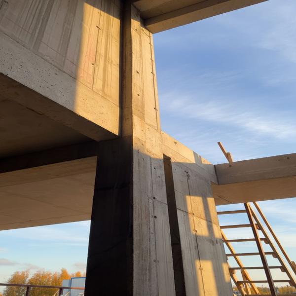 Residential Apartment Building (G+8)